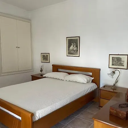 Carmen's * Foinikia (Syros)